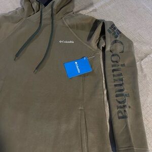 Columbia Hart Mountain Graphic Hoodie. Wms XS . Olive/camo graphic